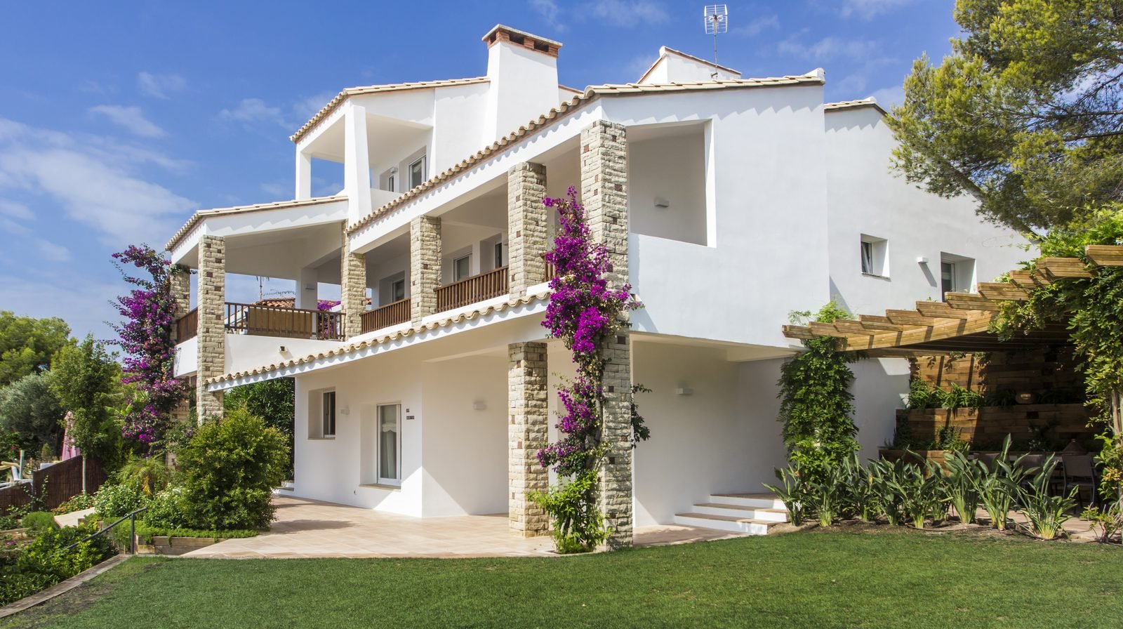 Habitatge Borrull · vista exterior · obra de Quintmar a Comarruga